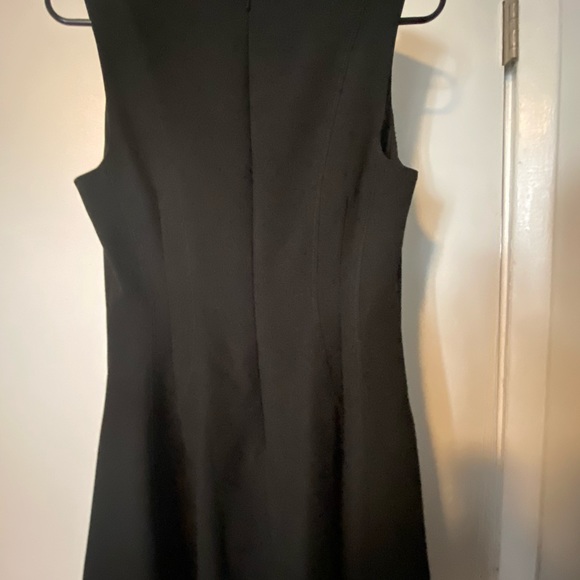 Banana Republic A line black dress with pockets! - Picture 3 of 3